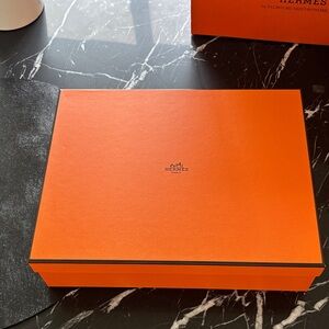 Hermes shoe dust box